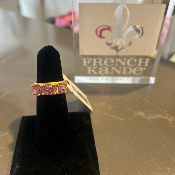 French Kande 24K Gold Clad Ring with 3 Pink Swarovski Crystals SZ: 8 - Picture 4 of 11